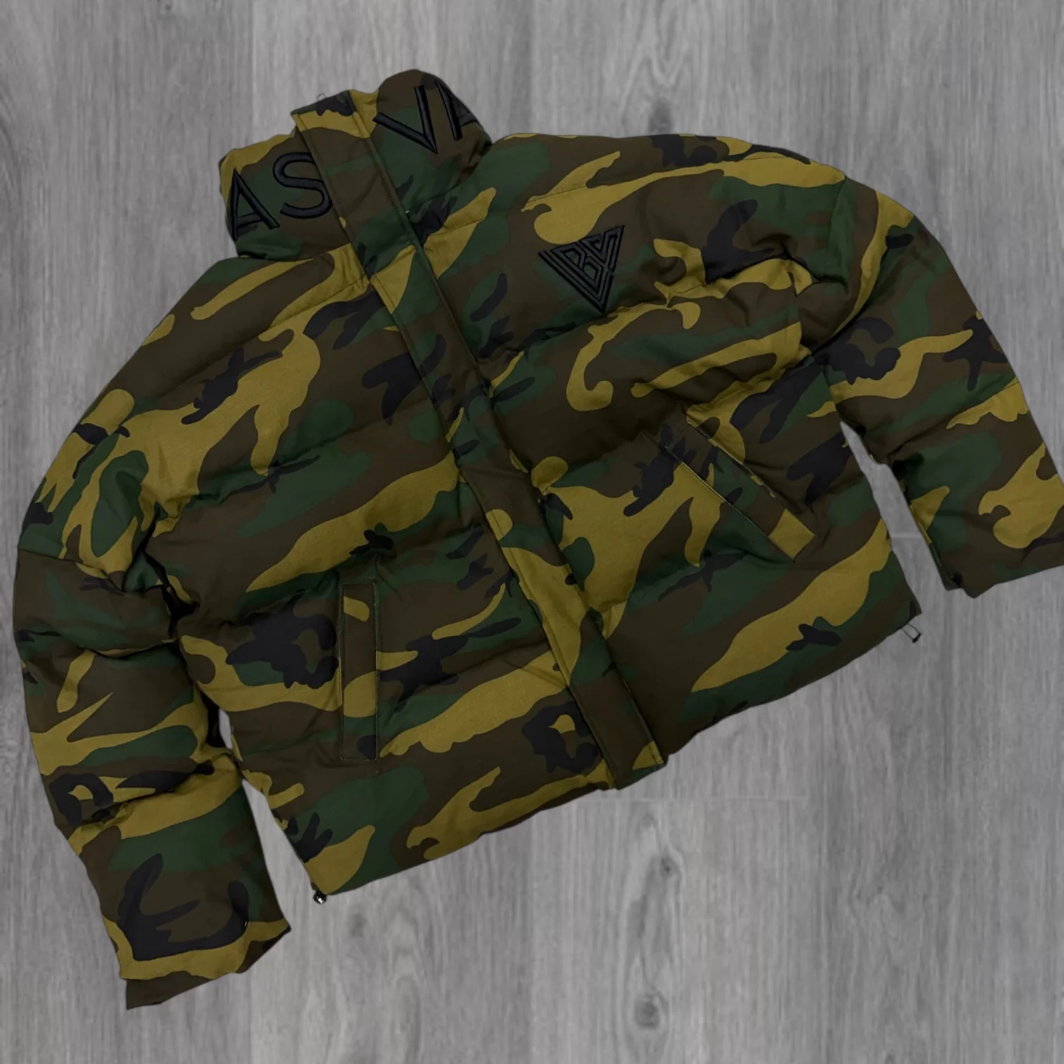 Thumbnail 1